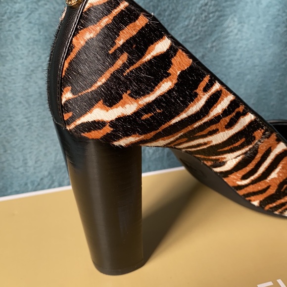 Micheal Kors Animal print shoes - Picture 9 of 10